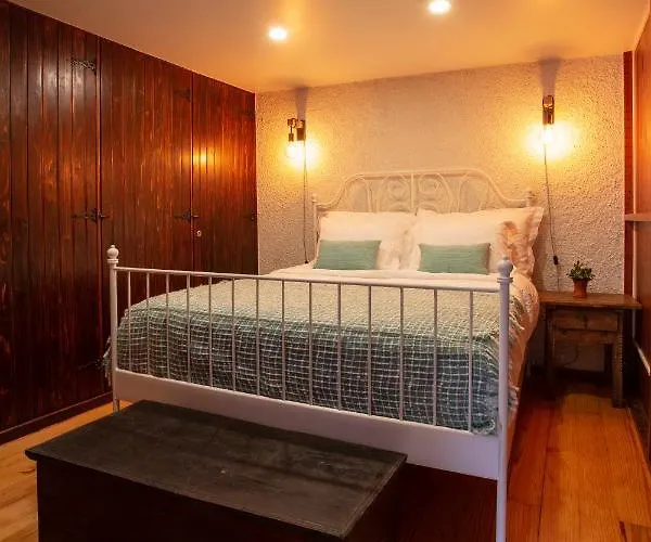 Prázdninový dům Madeira Black House By Madeira Island