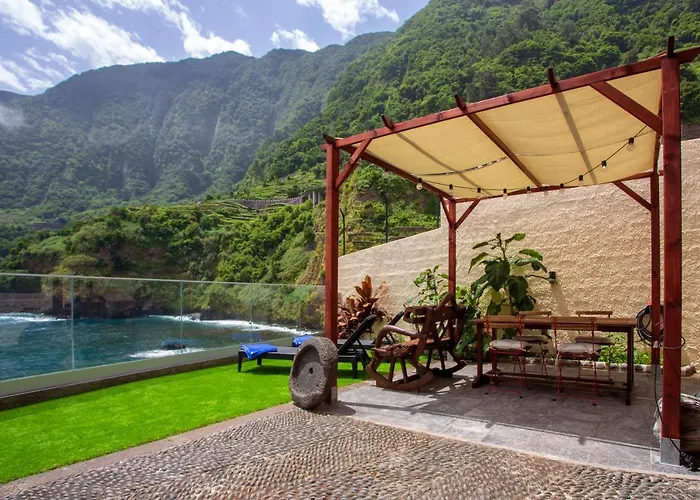 Madeira Black House By Madeira Island Prázdninový dům