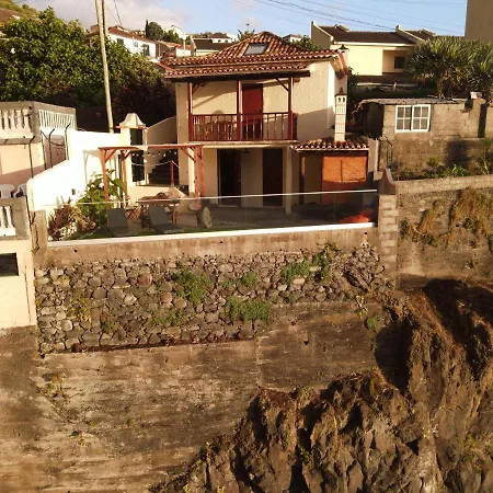 Madeira Black House By Madeira Island * Сейшал